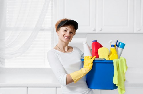 Curtain cleaning appointment in SW10 with access-aware service