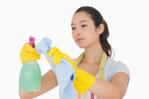 Move out cleaning service for a flat in SW10 before key return